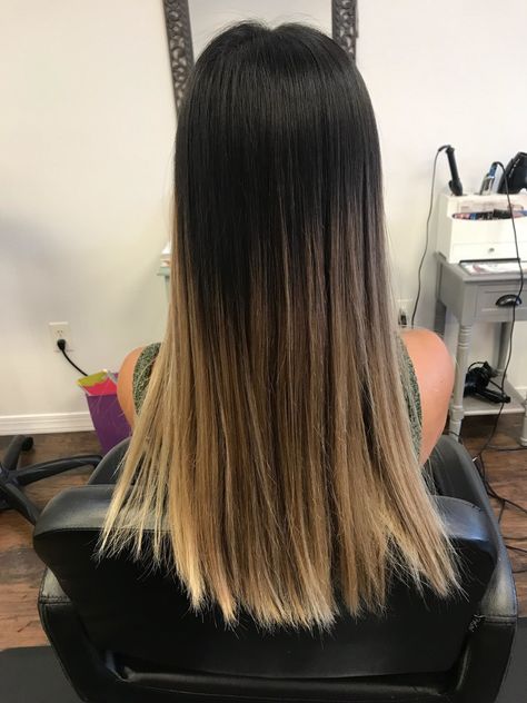 "Toasty Melt” Hair Color Is the New Blonde Balayage for Summer | Allure Hair Color At The Ends, Highlights Brown Hair Ends, Blonde Ends On Black Hair, Black Hair With Blonde Ends, Ombré On Black Hair, Black To Blonde Ombre Hair, Hair Blonde Ideas, Melt Hair Color, Balayage For Summer