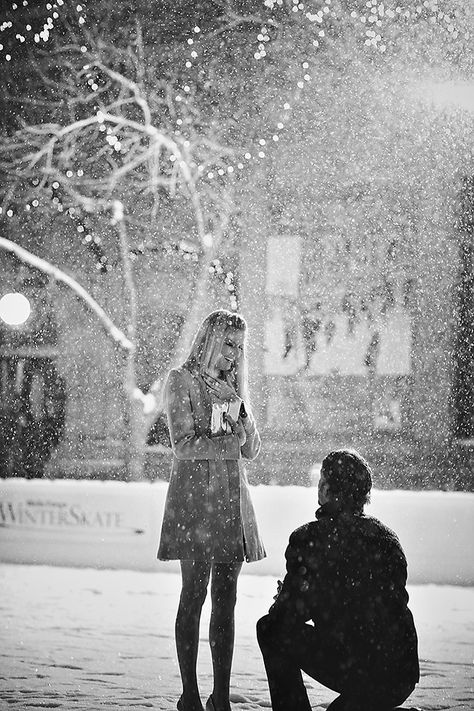 This image of what has to be the most perfect winter proposal has gone viral on various social media networks - read the whole story & see more pictures here! Snowy Proposal, Christmas Fairytale, Proposal Inspiration, Queen Of, Fashion Queen, Bridal Musings, Future Mrs, To Infinity And Beyond, Girls Dream