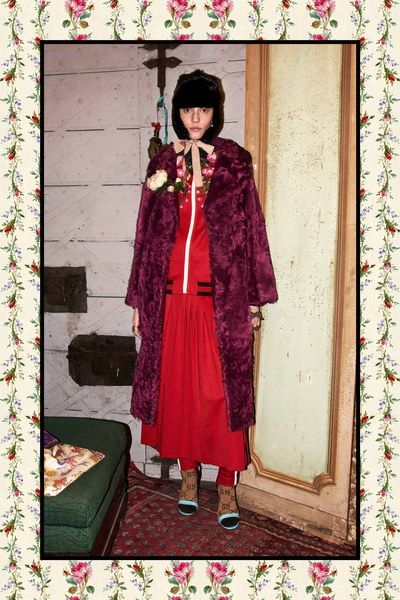 View the full Gucci Pre-Fall 2017 collection. Gucci Pre Fall 2017, Gucci Fall 2017, Gucci 2017, Gucci Runway, Lookbook Inspiration, Pre Fall Collection, Fashion Show Collection, Fall 2017, Fashion 2017