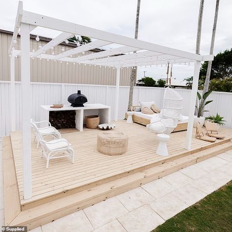 Deck And Patio Ideas, Coastal Backyard, Garden Escape, Outdoor Living Design, Garden Makeover, Wood Patio, Backyard Inspo, Backyard Garden Design, Outdoor Entertaining Area