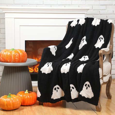 PRICES MAY VARY. Comfortable Material for Ultimate Relaxation: the Halloween ghost blanket is crafted from Microfiber, resulting in an incredibly soft, luxurious texture similar to velvety swan feathers; The blanket's durability is unrivaled, resisting pilling, wrinkling, and color fade; Whether you're wrapped in this plush ghost blanket for a nap, to watch TV, or snuggle and read, its comfort will delight you Perfectly Sized and Lightweight: measuring about 50 x 60 inches/ 127 x 153 cm and weig Ghost Blanket, Halloween Bedroom Decor, Halloween Decor Diy, Halloween Bedroom, Ghost Cartoon, Halloween Tattoo, Halloween Blanket, Cute Blankets, Microfiber Blanket