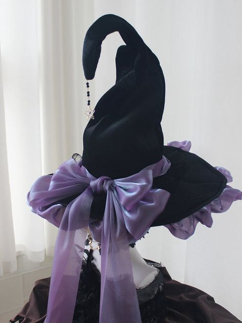 【-Witch's Curse-】 #GothicLolita #Halloween Witch Hat

◆ Shopping Link >>> https://lolitawardrobe.com/witchs-curse-gothic-lolita-halloween-witch-hat_p8019.html Kawaii Witch Hat, Witch Hats Costume, First Halloween Costumes, Wizard Hat, Gothic Witch, Clothing Reference, Witch Hats, Halloween Witch Hat, Funny Hats