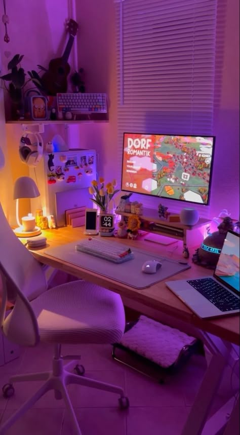 Small Game Rooms, Cozy Desk, Study Desk Decor, Gamer Setup, Gamer Room Decor, Desktop Setup, Desk Inspiration, Study Room Decor, Room Desk