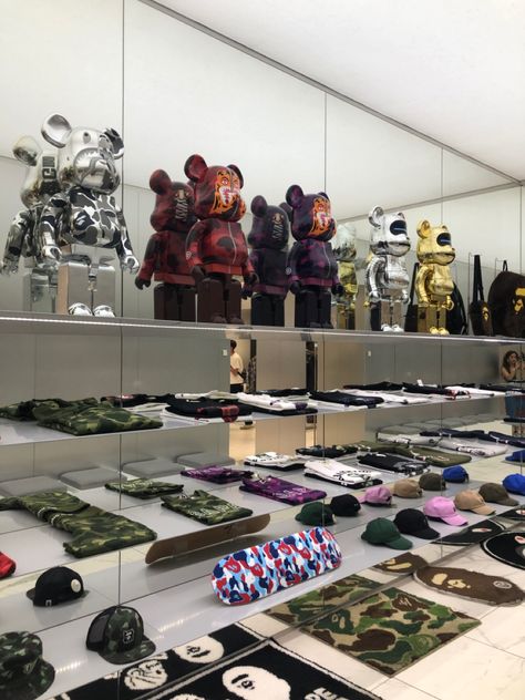 Bape Store, Hype Beast