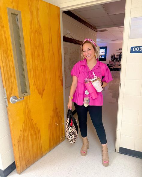 Just a teacher and her many drinks 💗🤷🏼‍♀️ #classroomideas #classroomsetup #teacherlife #teachergram #teacher #teachersofinstagram #education #school #teachersfollowteachers #teachers #teaching #learning #students #highschoolteacher #teachersofig #iteach #teach #classroom #iteachtoo #learn #study #motivation Teacher Picture Day, Teacher Picture, Education School, High School Teacher, Classroom Setup, Teacher Style, Picture Day, Teacher Outfits, Teacher Life