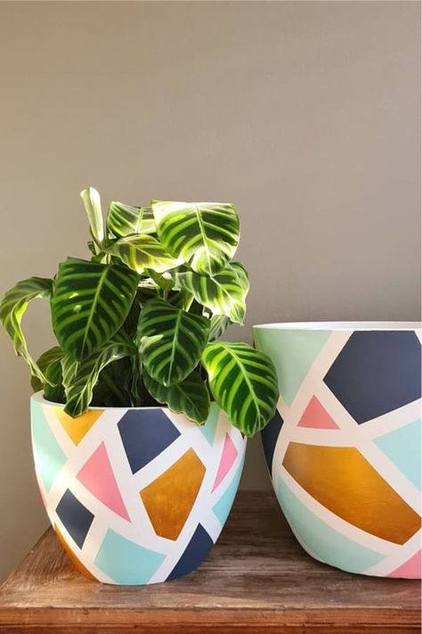 Whether you want to add some decoration to your terracotta pots or you want to transform your planters with a hand painted boho vibe… check out these awesome home DIY painted flower pot ideas for inspiration to make yours perfect! #paintedflowerpot #gardenideas #diy #gardenprojects Plant Pot Design, Flower Pot Art, Plant Pot Diy, Painted Pots Diy, Painted Plant Pots, Flower Pot Design, Terracotta Flower Pots, Painted Clay Pots, Ceramic Mosaic