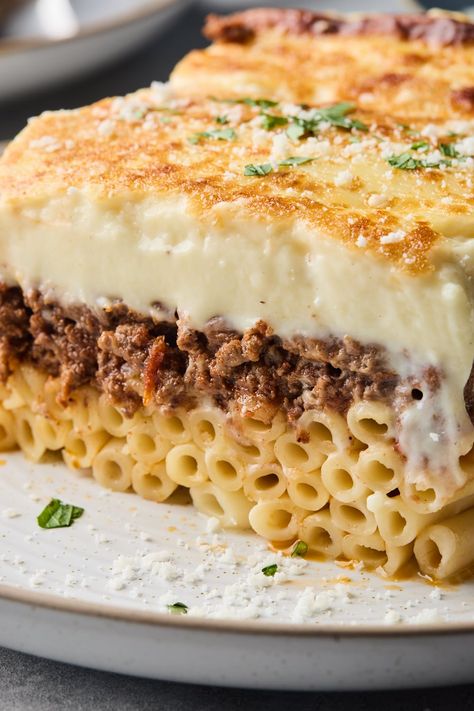 Macaroni Bechamel, Bechamel Recipe, Greek Pastitsio, Greek Lasagna, Greek Recipes Authentic, Unique Dinner Recipes, Greek Dinners, Baked Pasta Recipes, Recipe Girl