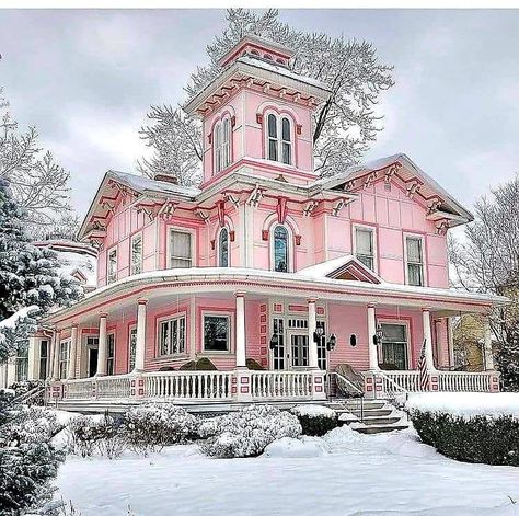 Jerimiah Treefrog on Twitter: "Old Victorian House, Ohio, USA… " Old Victorian House, Pink Victorian, Victorian Style Homes, Pink House, Victorian Architecture, Fantasy House, Cute House, Pink Houses, House Built