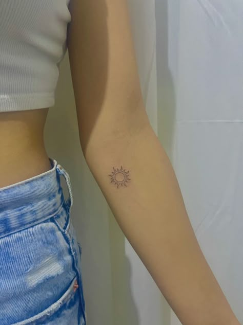 Fine Like Sun Tattoo, Sun Tattoo Small Ankle, Unique Tiny Tattoos For Women, Minimalist Tattoo Sun, Small Tattoo Spots, Tattoo Spot Ideas, Small Sun Tattoos For Women, Summer Tattoos For Women, Small Bicep Tattoos For Women