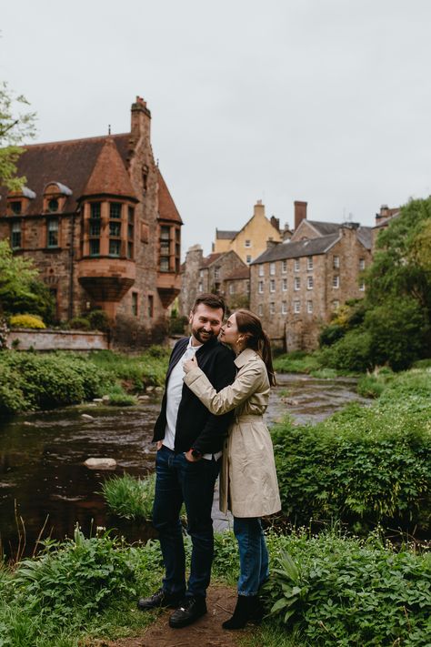 A lovely couple's session in Dean Village in Edinburgh, Scotland. Spring blooms, old buildings, and a beautiful city. Scotland Elopement | Scotland Wedding | Scotland Engagement Photography Edinburgh Engagement Photos, Scotland Couple Photography, Scotland Engagement Photos, Couple Hiking Pictures, Scotland Photoshoot, Elopement Scotland, Scottish Summer, Leith Edinburgh, Edinburgh Photography