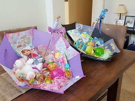 Creative Easter Baskets, Easter Basket Ideas, Cadeau Parents, Kids Easter Basket, Easter Parade, Easter Basket Diy, Easter Time, Easter Activities, Hoppy Easter