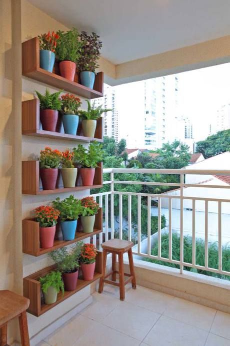 Kebun Herbal, Balcon Mic, Taman Diy, Balkon Decor, Apartment Balcony Garden, Balcony Design Ideas, Small Balcony Garden, نباتات منزلية, Balkon Design