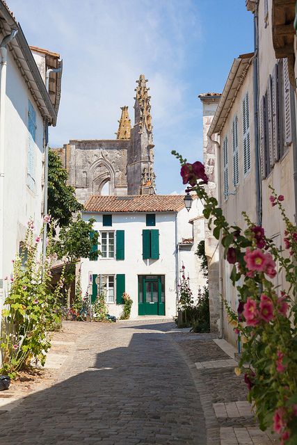 Holiday Places, Visit France, City Garden, French Countryside, Saint Martin, Paris Travel, Travel Goals, France Travel, Wonderful Places