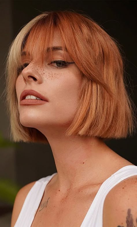 25 Cute Haircuts with Trendy Hair Color Ideas : Split Blonde and Copper Bob Haircut Split Dyed Hair, Split Hair, Copper Hair Color, Hair Dye Ideas, Trendy Hair Color, Penteado Cabelo Curto, Tone Hair, Trending Haircuts, Copper Hair