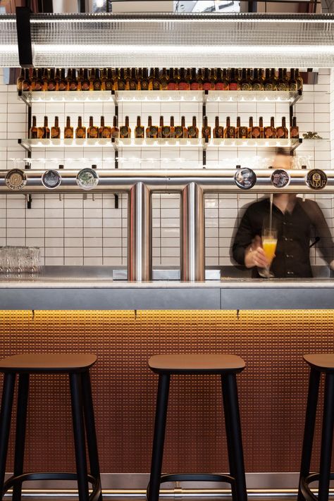 Birrificio Italiano - Picture gallery Beer Bar Design, Brewery Interior, Brewery Design, Pub Interior, Pub Design, Beer Pub, Bar Interior, Bar Design Restaurant, Design Del Prodotto