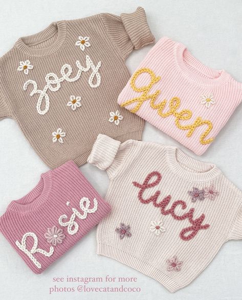 Chunky Embroidery, Jumper Embroidery, Embroidered Products, Big Sister Gifts, Embroidery Letters, Pretty Shirts, Oversized Knitted Sweaters, Sweater Jumper, Chunky Yarn