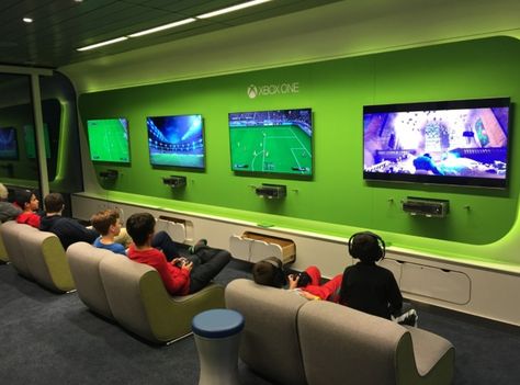 15 Game Room Ideas You Did Not Know About Playstation Room, Game Room Ideas, Geek House, Gaming Lounge, Small Game Rooms, Gaming Center, Game Cafe, Video Game Room Design, Video Game Rooms