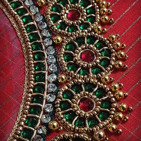 Saree Stone Work Design, Kemp Stone Aari Work, Maggam Stone Work Blouse Designs, 1500 Rs Aari Work Design, Magam Work, Peacock Embroidery Designs, Mirror Work Blouse Design, Latest Bridal Blouse Designs, Hand Work Design