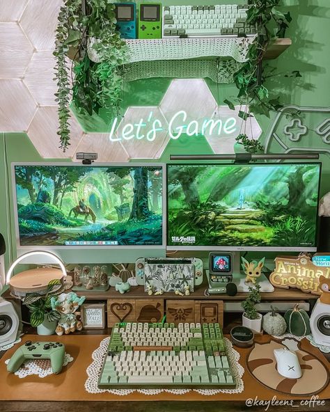 ☕️ ~• K a y l e e n •~ ☕️ on Twitter: "I love my forest gaming setup 🥹🌿🪴 https://t.co/RI5ndlsEPp" / Twitter Gaming Desk Setup, Cozy Art, Setup Gamer, Cozy Desk, Gamer Setup, Streaming Setup, Pc Gaming Setup, Video Game Room Design, Gaming Station