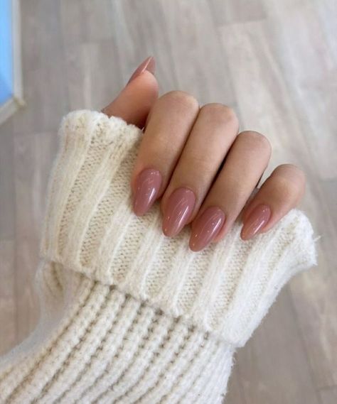 Fall Neutral Nails Dip, Nude Rose Nails, Nails 2023 Trends Summer Almond, Nail Ideas January, Classy Nails Short Winter, Almond Nails Autumn, Nails Trends Summer, Neutral Pink Nails, Cute January Nails