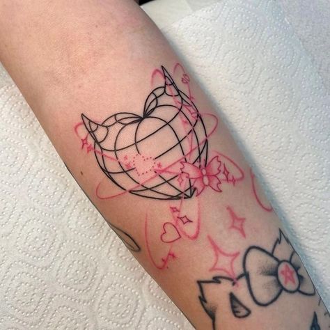 Collage Des Photos, Pink Tattoo, Clever Tattoos, Cute Little Tattoos, Pretty Tattoos For Women, Tattoo Design Book, Different Tattoos, Line Work Tattoo, Time Tattoos