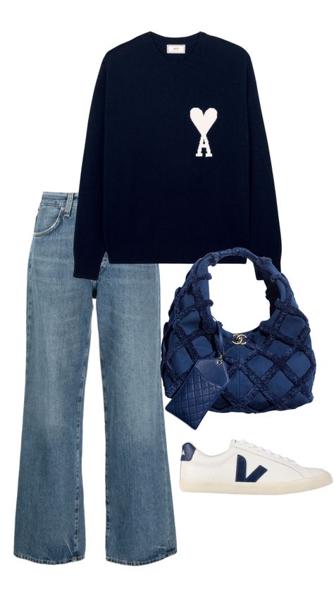 #fashion #outfitinspo #outfit #trendy #aesthetic #styling #style Blue Bag Outfit, Pink Outfits Aesthetic, Navy Blue Bag, Navy Outfit, Trendy Aesthetic, Fly Girl, Pink Outfit, Outfits Aesthetic, Cloth Bags