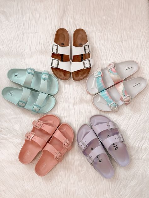 Birkenstock’s / Beach Sandals / Pool Sandals / Flip Flops Summer Beach Flip Flops, Preppy Flip Flops, Cute Flip Flops Aesthetic, Flip Flop Sandals Women, Beach Flip Flops Aesthetic, Cute Sandals Aesthetic, Cute Beach Shoes, Beach Sandals Aesthetic, Beach Shoes Aesthetic