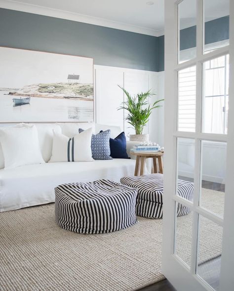 Modern Hamptons Style, Coastal Hamptons Style, Blue Geometric Wallpaper, Green Headboard, Beach House Living Room, Hamptons Coastal, White Sofa, Tranquil Retreat, Beach Homes