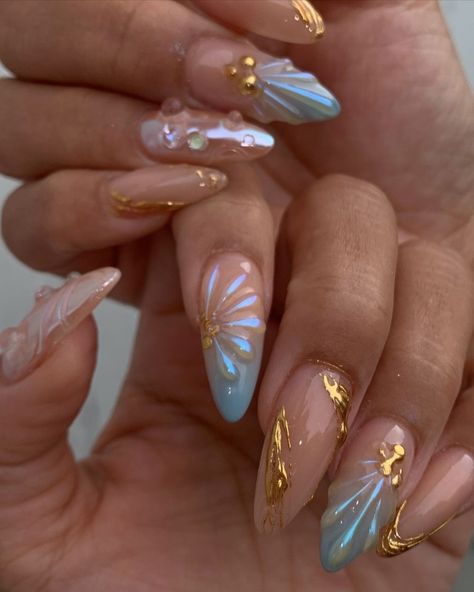 Nail Designs For Natural Long Nails, Gel Z Nails, Green And Gold Nail Inspo Acrylic, Wet Look Nail Designs, Dainty Feminine Nails, Europe Aesthetic Nails, Crazy Nail Inspiration, Simple Ethereal Nails, Drop Nails Art