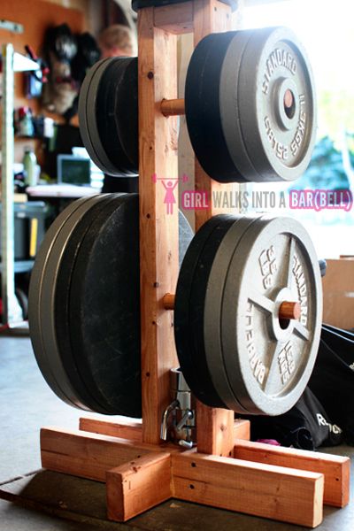 Garage Gym Organization, Home Gym Diy, Gym Organization Ideas, Gym Organization, Diy Bumper, Home Gym Organization, Home Made Gym, Gym Organizer, Diy Gym Equipment