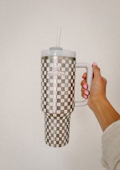 How perfect is this retro checkered engraved tumbler? This design is perfect for 90s lovers and cool moms wanting to stay hydrated.  Not sure which color is which? Feel free to message me. The listing picture is the Rose Quartz 40oz.  Tumbler: - 18/8 stainless steel, bpa-free - double-wall vacuum insulation - reusable straw **any warranty claims will go through the manufacturer. We purchase these brand new from the store and do our best to secure cups with 0 blemishes or issues. Looking for an o Cup Aesthetic, 90s Mom, 40 Oz Tumbler With Handle, Aesthetic Birthday, 40 Oz Tumbler, Engraved Tumbler, Tumbler With Handle, 40oz Tumbler, Cool Mom