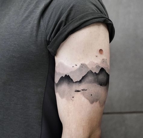 Natur Tattoo Arm, Tattoo Abstract, Belly Tattoos, Water Tattoo, Special Tattoos, Landscape Tattoo, Inspiration Tattoos, Geniale Tattoos, Arm Band Tattoo