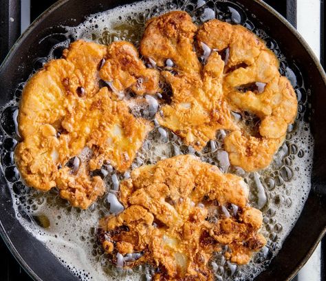 Chicken Fried Cauliflower, Cauliflower Steaks, Fried Cauliflower, Chicken Fried, Diet Foods, Recipes Keto, Cauliflower Recipes, Fried Food, Food Cooking