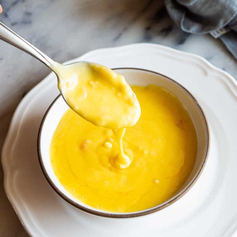 Beurre blanc sauce that makes food taste amazing — Garlic Delight Recipe For Hollandaise Sauce, Sauce Hollandaise, Perfect Eggs, Hollandaise Sauce, Cheese Salad, Raw Vegetables, Simply Recipes, Sauce Recipe, Eggs Benedict