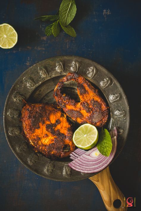 Vanjaram Fish fry Vanjaram Fish Fry, Fish Tikka Photography, Fish Fry Photography, Pomfret Fry, Fish Tikka, Tandoori Fish, Indian Food Photography, Pulao Recipe, Louisiana Recipes