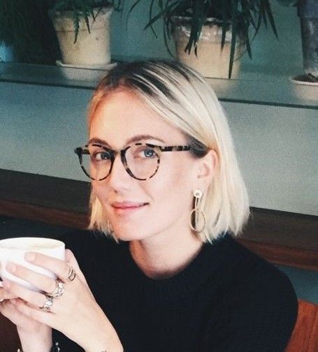 Blonde Bob With Glasses, Short Hair Big Glasses, Short Blonde Hair With Glasses, Short Bob With Glasses, Bob Haircut With Glasses, Bob And Glasses, Blonde Hair With Glasses, Bob Glasses, Bob With Glasses