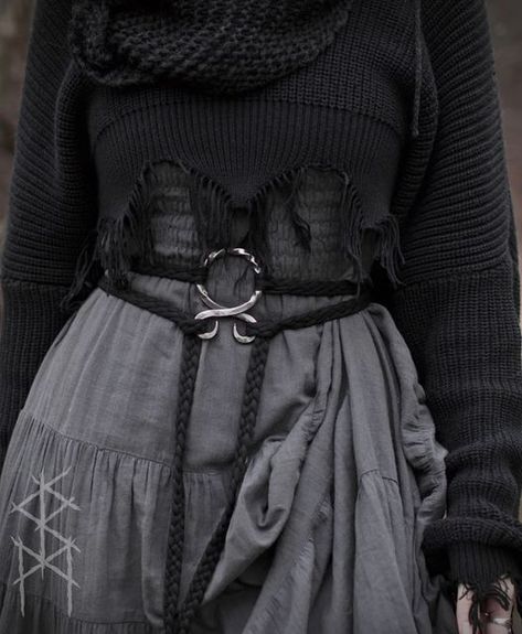 Viking Goth Fashion, Pagan Viking Costume, Harness Style Outfit, Pagan Aesthetic Clothes, Norse Witch Belt, Pagan Festival Outfit, Norse Witch Costume, Norse Pagan Aesthetic, Belt Over Dress