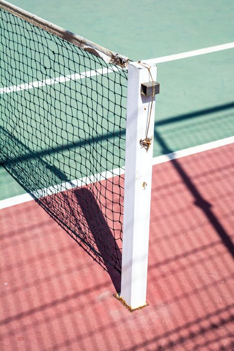 Thanks to @advmbirkett for making this photo available freely on @unsplash 🎁 Court Pictures, Gradient Image, Tennis Nets, Tennis Pictures, Tennis Net, Free High Resolution Photos, Lawn Tennis, Focus Photography, Beach Tennis