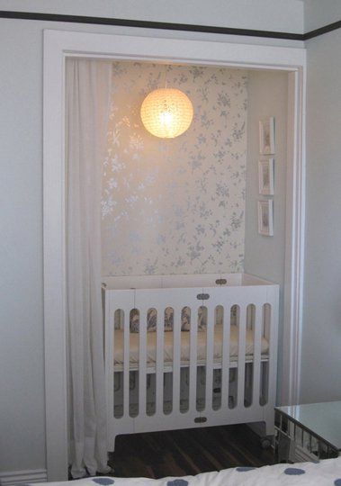 Pin for Later: A Crib in a Closet: 9 Ways to Make It Work A Sleek, Sophisticated Space Silver and white wallpaper and Bloom's Alma Mini Crib give this converted closet a sleek, modern feel. The lantern offers a warm glow of light. Small Apartment Room, Closet Nursery, Baby Crib Diy, Tiny Nursery, Nursery Nook, Small Space Nursery, Baby Nursery Diy, Diy Crib, Baby Boy Bedroom