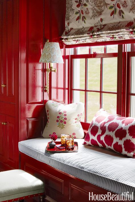 Deco Orange, Casa Country, Deco Rose, Red Cottage, Red Home Decor, Painted Walls, Chinoiserie Chic, Red Decor, Red Rooms