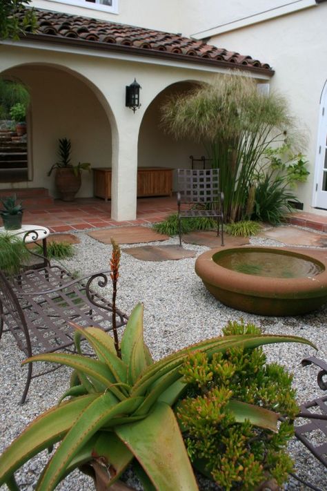 Use of large terracotta pots for simple water features. mixture of pavers and gravel, papyrus Spanish Courtyard, Spiritual Garden, Sacred Garden, Spanish Garden, Garden Retreat, Zen Gardens, Mediterranean Landscaping, Garden Design Layout, Sacred Spaces