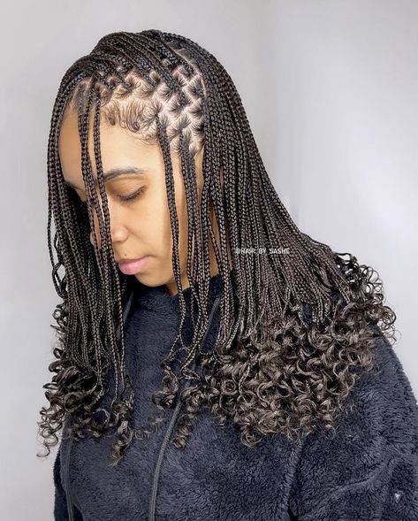 60 Box Braids Hairstyles for Black Women to Try in 2023 Short Braided Hairstyles With Curls, Short Knotless Braids Hairstyles With Curls, Box Braids Hairstyles Medium With Curls, Shoulder Length Knotless Box Braids With Curls, Short Medium Knotless Braids With Curls, Smedium Box Braids For Black Women, Short Braid With Curls, Unique Knotless Braids Hairstyles, Short Braids Hairstyle Women