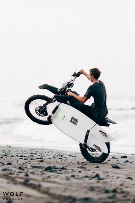 Surf Astethic, Motorcycle Beach, Beach Motorcycle, Beach Bikes, Surf Bike, Surfer Vibes, Surf Aesthetic, Men Lifestyle, Bike Aesthetic