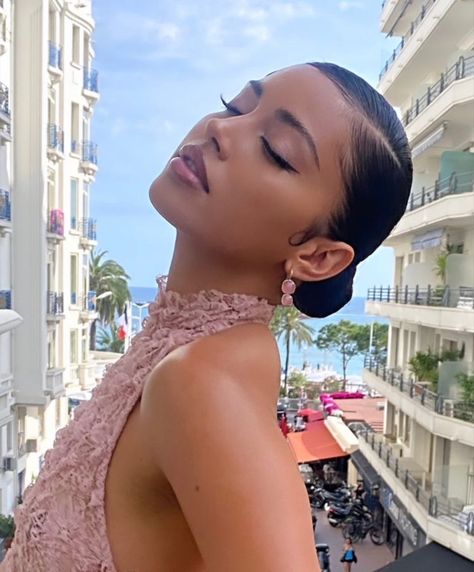 Side Ponytail Hairstyles, Slicked Back Ponytail, Sleek Ponytail Hairstyles, Side Part Hairstyles, Side Ponytail, Cindy Kimberly, Sleek Ponytail, Sleek Hairstyles, Side Part