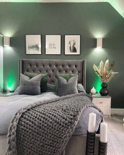 Modern Country Decor Living Room, Dark Grey Headboard Bedroom Ideas, Gray Headboard Bedroom Decor, Home Made Gift Ideas, Grey Green Bedrooms, Grey Headboard Bedroom Ideas, Grey Headboard Bedroom Ideas Decor, Grey Headboard Bedroom, Dark Green Living Room