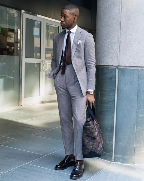 Business Casual Black Men, Men Suit Outfit, Men Graduation Outfit, Green Suit Men, Houndstooth Suit, Grey Suit Men, Stylish Men Wear, British Style Men, Gentlemen Style