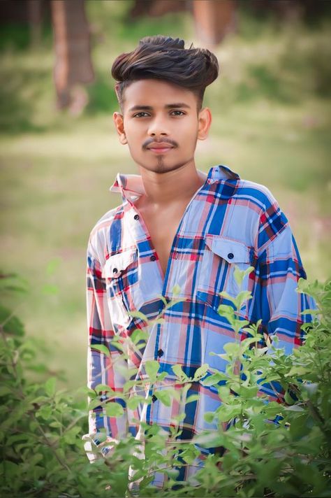 Dslr Photo Pose, Normal Boys Pic, Mother's Pic, Dslr Photo, Simple Girl Outfits, Best Poses For Boys, Attitude Stylish Boys Pic, Men Fashion Photo, Drawing Couple Poses