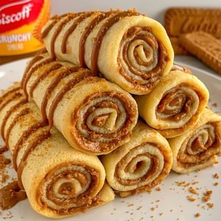 fitwafflekitchen on Instagram: MY BOOK IS OFFICIALLY OUT NOW!! 🥳❤️📚 I wanted to post one of my favourite cheesecake recipes to celebrate! 🥰 (this may or may not be in… Thick Pancakes, Pancake Roll, Food Stall Design, Apple Cinnamon Cake, Ultimate Cookies, Cinnamon Cake, Snack Mix Recipes, Food Stall, Banana Pancakes