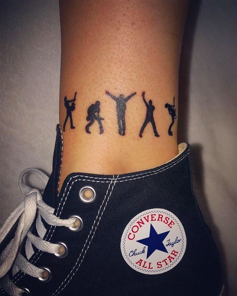 Def Leppard Tattoo Def Leppard Tattoo, Bracelet Tatoo, Rock And Roll Tattoo, Harry Tattoos, Rock Tattoo, Leg Tattoo Men, Tattoo Ideas Female, Small Hand Tattoos, Music Tattoos