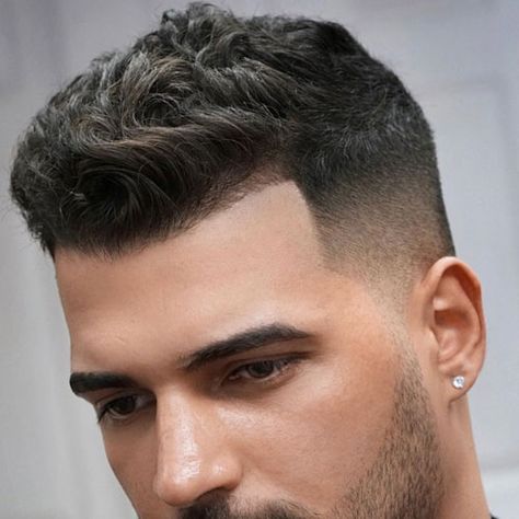 Hairstyle For Curly Hair Men, Crew Cut Fade, Crew Cut Hair, Crew Cut Haircut, Men's Crew Cut, Men Hair Styles, Military Haircut, Short Haircuts For Men, Best Haircuts For Men